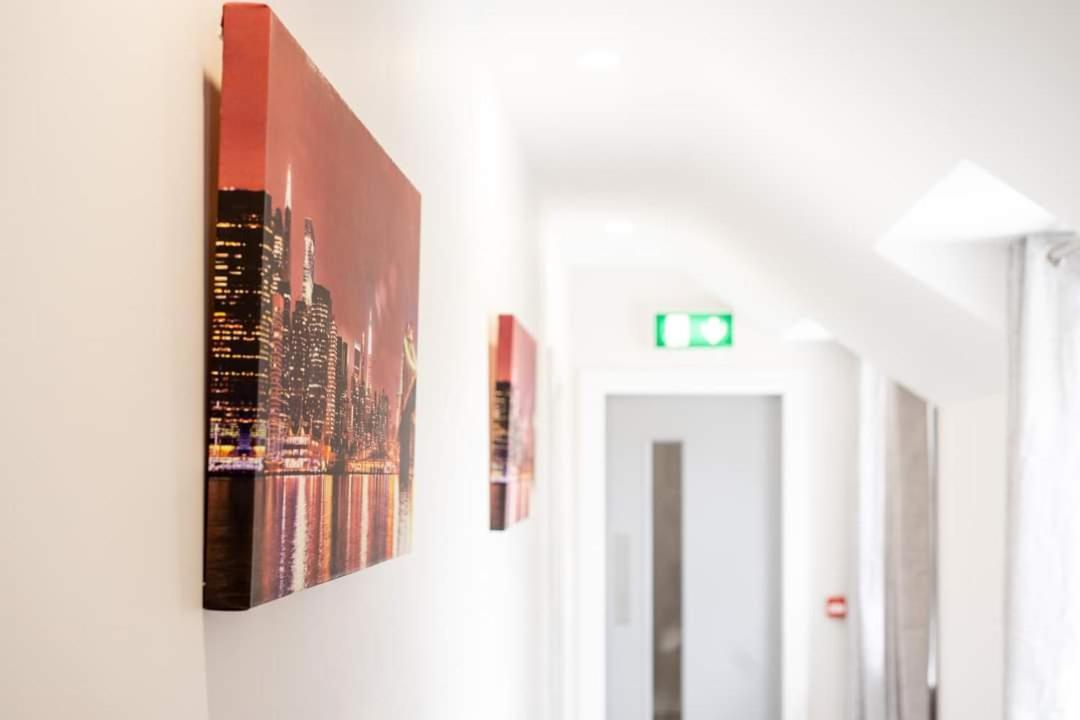 Apartment Bridge *